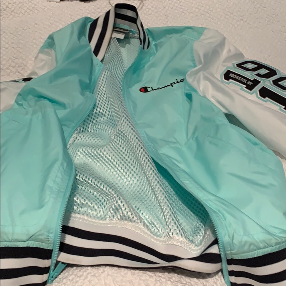 Oversized champion bomber